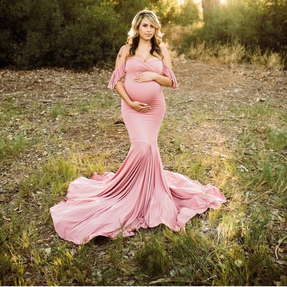 Maternity gown - Picture 2 of 2